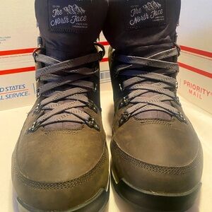 The north face back to Berkeley redux leather boots, man’s Sz 12 .